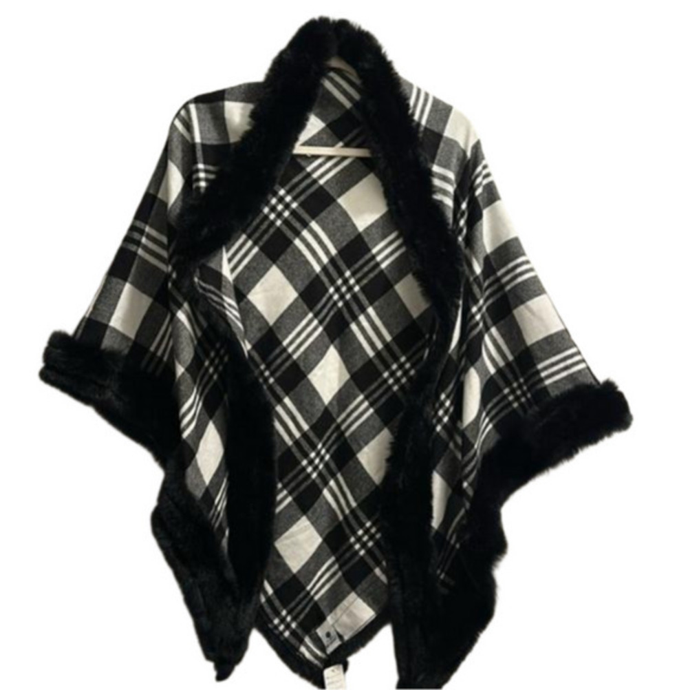 Flannel and faux fur shawl